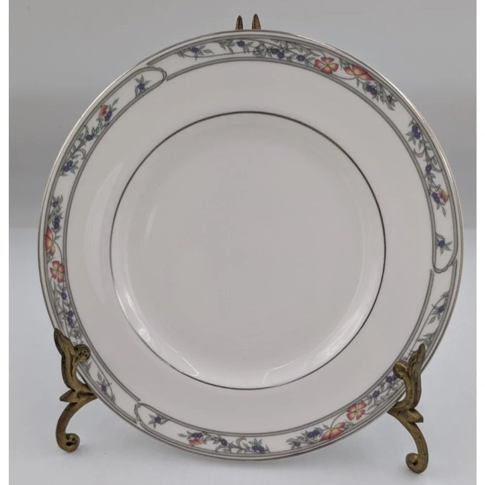 Royal Doulton Arlington Salad Plate set of 8 Plates 8